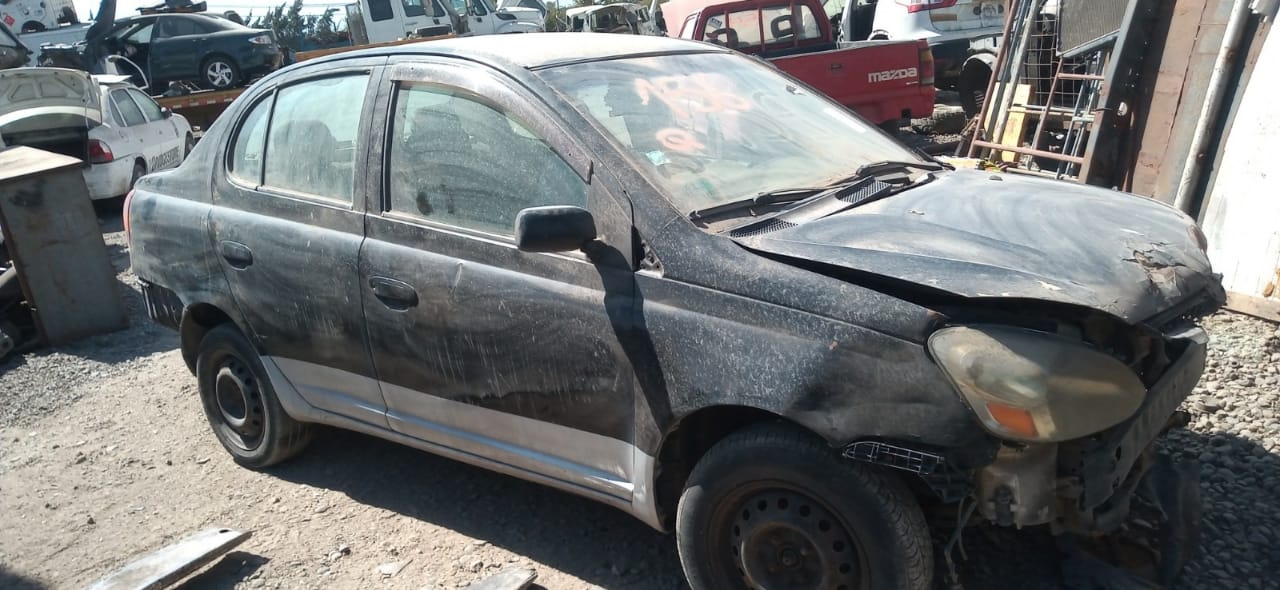 Toyota YARIS 2006    EN DESARME